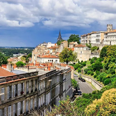 Le Bellevue - Spacieux Et Calme Angouleme Exterior photo